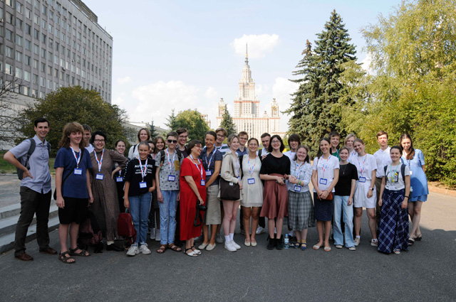 Участники, волонтёры, преподаватели и оргкомитет III Школы славистики Участники, волонтёры, преподаватели и оргкомитет III Школы славистики